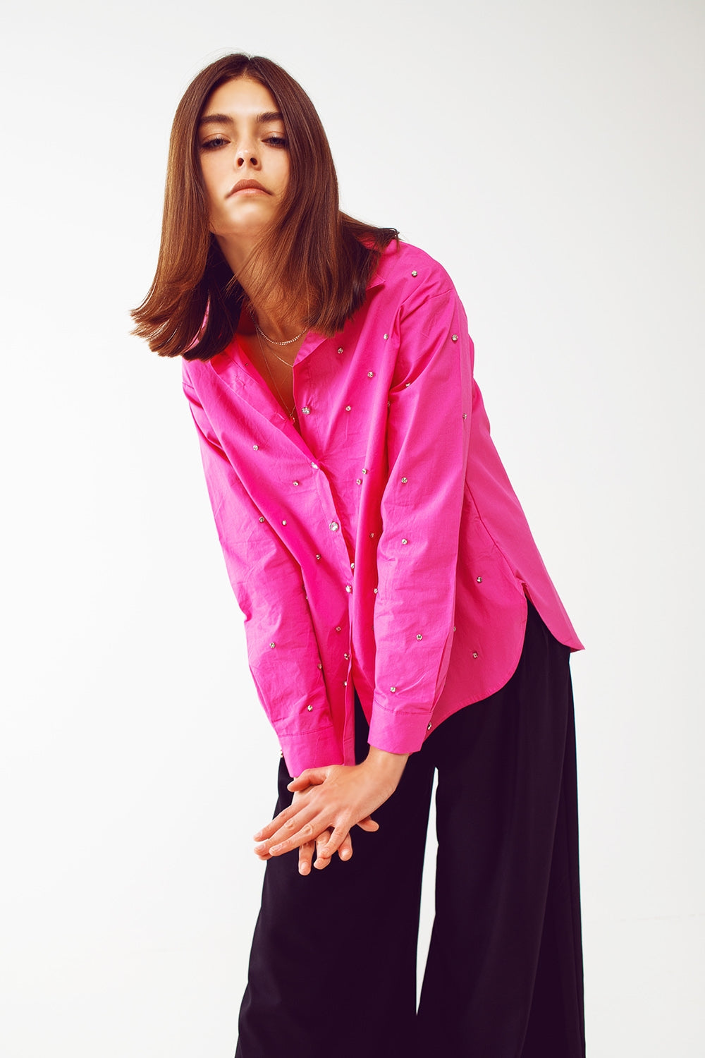 EMBELLISHED SHIRT WITH UNEVEN HEM IN FUCHSIA